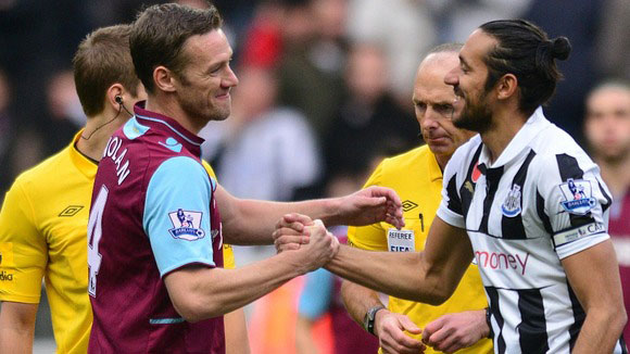 kevin nolan before the newcastle vs west ham game